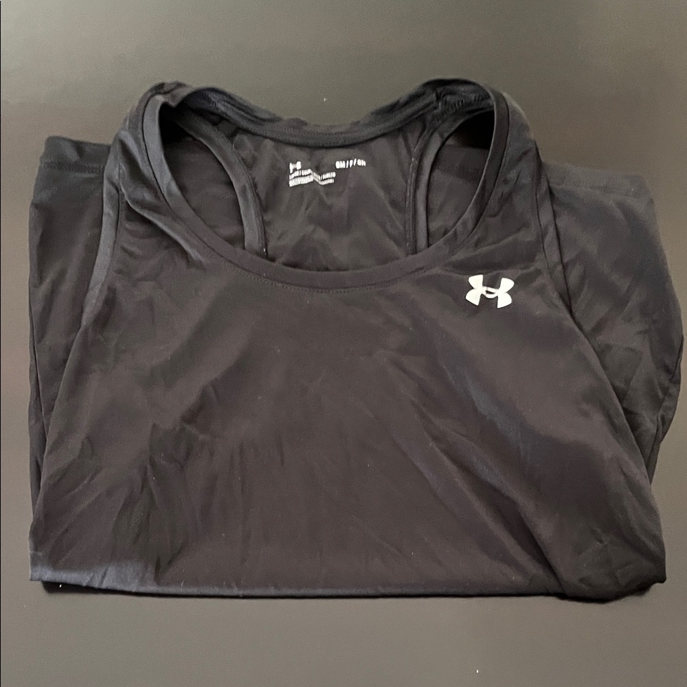 Under Armour Black Tank and Gray Shorts Set - Picture 6 of 9
